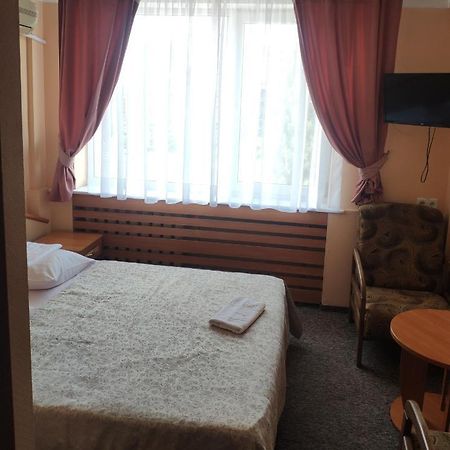 Druzhba Service Hotel Kiev Eksteriør bilde